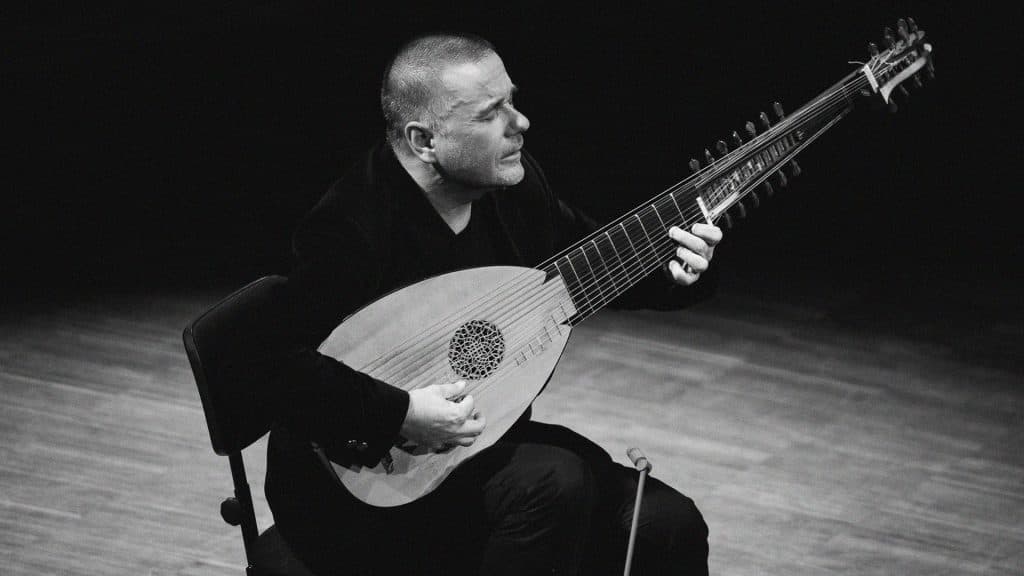 Edin Karamazov (gitara / liutnia, Bosnija ir Hercegovina)