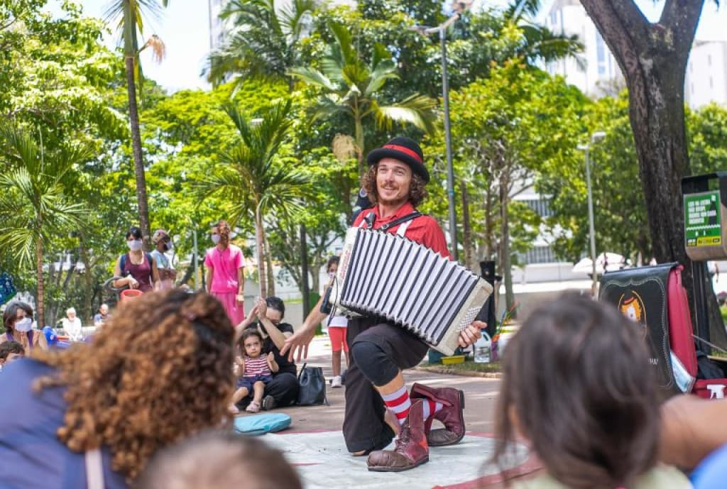 DOISBERTO STREET SHOW