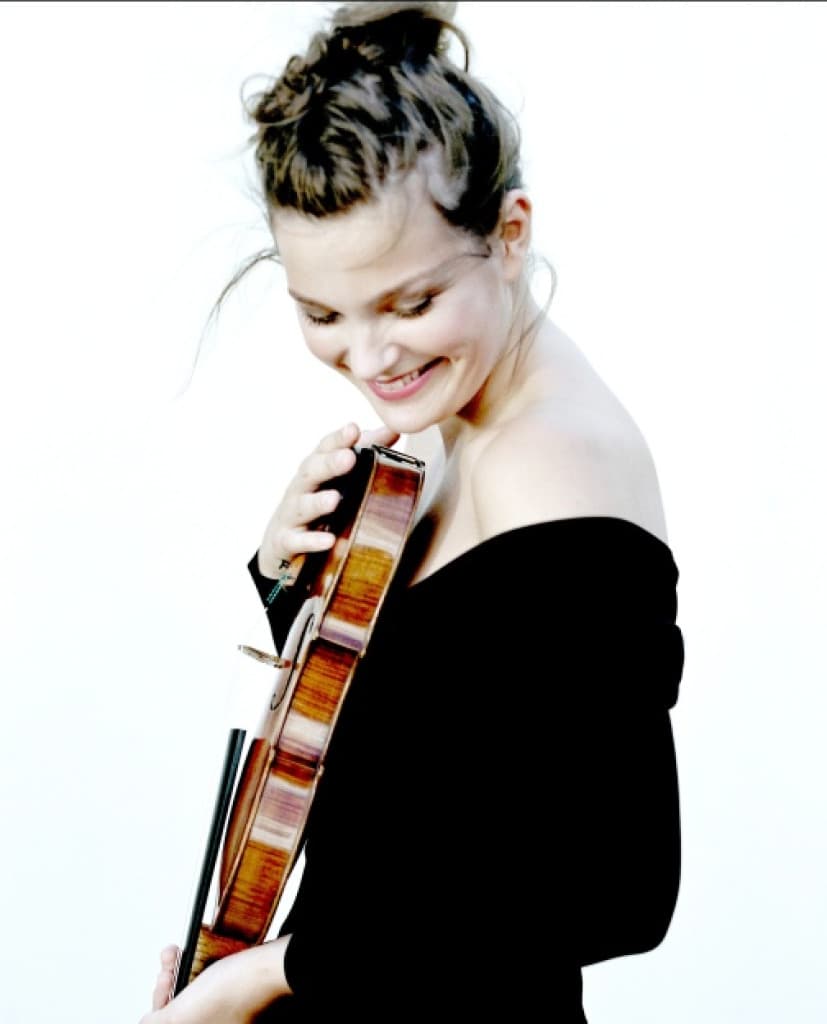 Violin Star Janine Jansen and “Camerata Salzburg” Salute Vilnius!